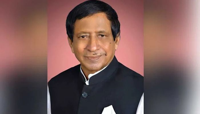 মুক্তিযোদ্ধার ঘাড় মটকে দেওয়ার হুমকি, সমাজকল্যাণ মন্ত্রীকে শোকজ