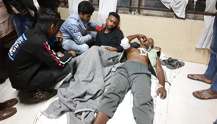 ঝিনাইদহে স্বতন্ত্র প্রার্থী মহুলের সমর্থকদের ওপর হামলা, আহত ৭