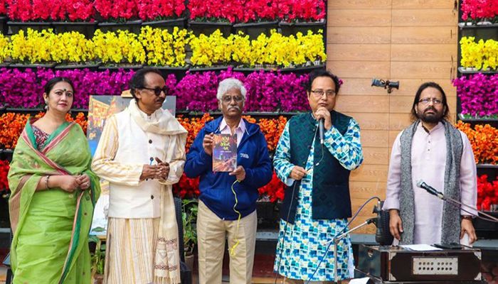 ‘রাতের বেইজিং এবং’ বইয়ের পাঠ উন্মোচন