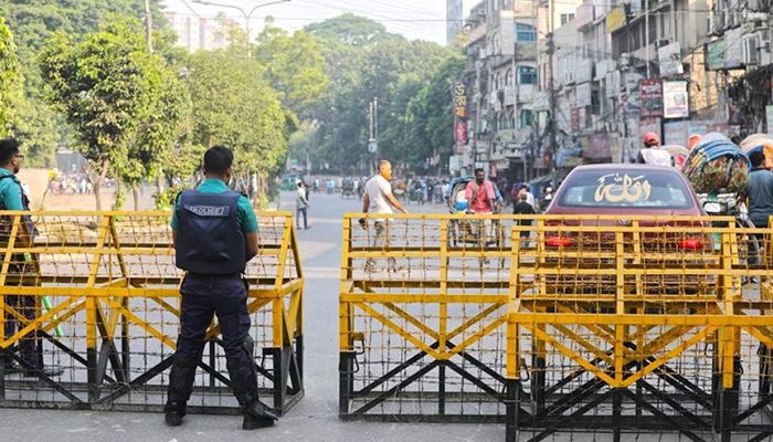 সন্ধ্যার পর বন্ধ রাজধানীর যেসব সড়ক