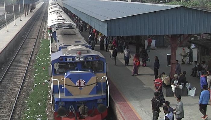 ৫ দিন পর বেনাপোল এক্সপ্রেস ট্রেন চালু