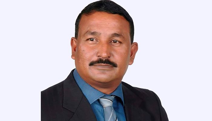 ‘নৌকাকে পরাজিত করবো’- মন্ত্রীর নির্বাচনী সভায় আ.লীগ নেতা 