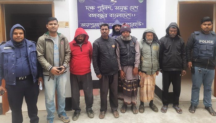 জয়পুরহাটে চোর চক্রের ৫ সদস্য আটক 