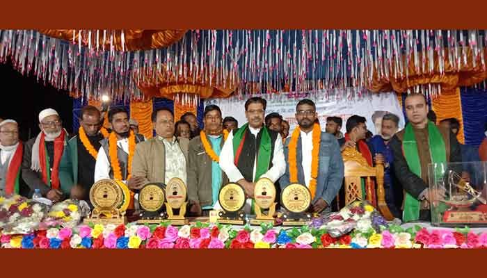 ঝিনাইগাতীতে বিএনপির ১৪ নেতাকর্মীর আওয়ামী লীগে যোগদান
