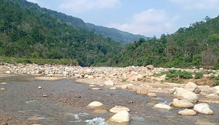 তীব্র শীতে পর্যটক শূন্য সিলেট