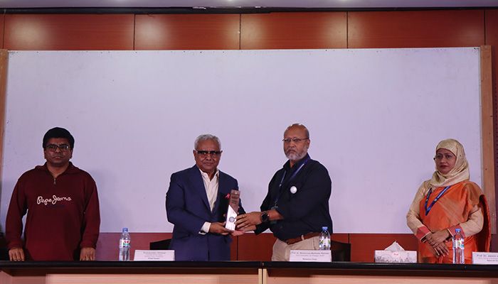 আহ্ছানউল্লা বিশ্ববিদ্যালয়ের স্প্রিং-২০২৩ সেমিস্টারের বিদায় অনুষ্ঠান সম্পন্ন