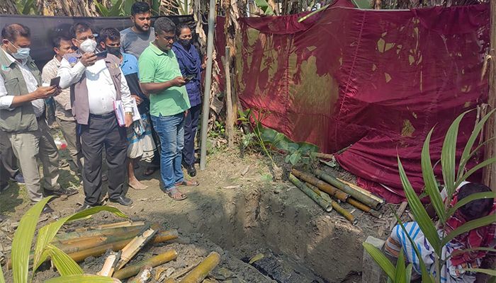 সুবর্ণচরে দাফনের ২ মাস পর গৃহবধূর লাশ উত্তোলন