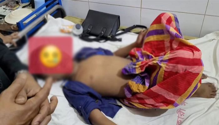 নোয়াখালীতে শিশুর খতনায় ভুল, মেডিকেল অফিসারকে বদলি