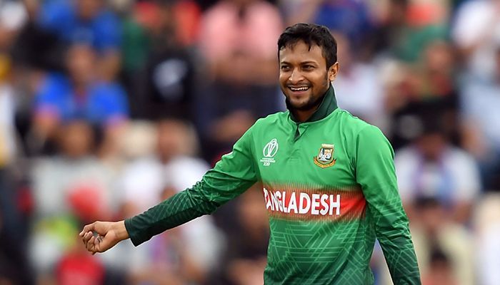 বিপিএলের মধ্যেই দল বদলালেন সাকিব