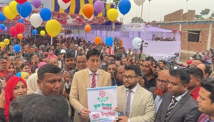 ফুলের রাজধানীতে ফুল উৎসব শুরু