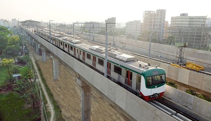 বন্ধ থাকা মেট্রোরেল চলাচল স্বাভাবিক