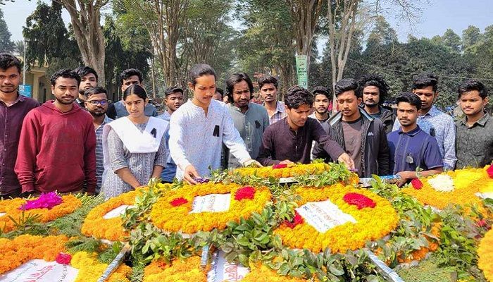 শহীদ শামসুজ্জোহার সমাধিতে রাবিসাসের শ্রদ্ধা