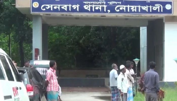 নোয়াখালীতে স্ত্রী-কন্যা ও শাশুড়িকে কুপিয়ে জখম