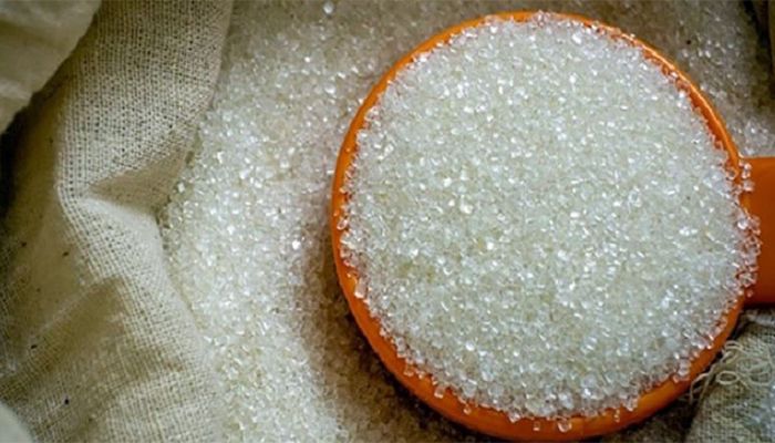 কেজিতে চিনির দাম বাড়ল ২০ টাকা
