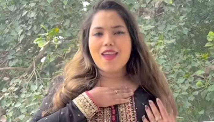 ফ্ল্যাট থেকে শিল্পী আঁচলের লাশ উদ্ধার