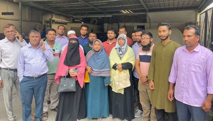 উদ্বিগ্ন স্বজনদের যা বলছেন জাহাজের মালিকপক্ষ