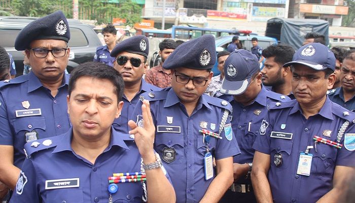 মানিকগঞ্জ জেলা পুলিশের মতবিনিময় ও পথসভা
