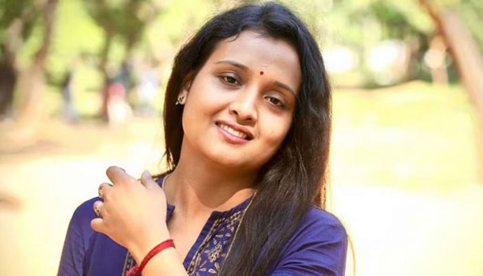 বেরিয়ে এলো সেই নারী সাংবাদিকের আসল পরিচয়