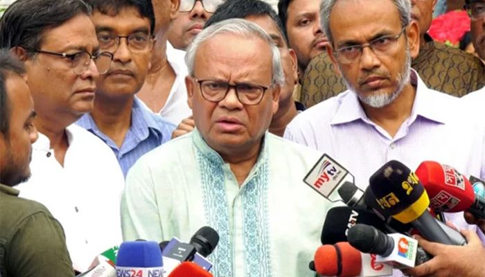 ‘দুর্নীতি লুকাতে বাংলাদেশ ব্যাংকে সাংবাদিক প্রবেশে নিষেধাজ্ঞা’