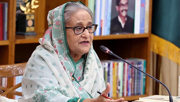 এ দেশের অতি বাম, অতি ডান এক হয়ে গেছে: প্রধানমন্ত্রী 