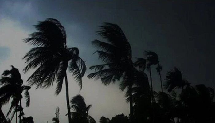 ১০ জেলায় দুপুরের মধ্যে ঝড়ের আশঙ্কা