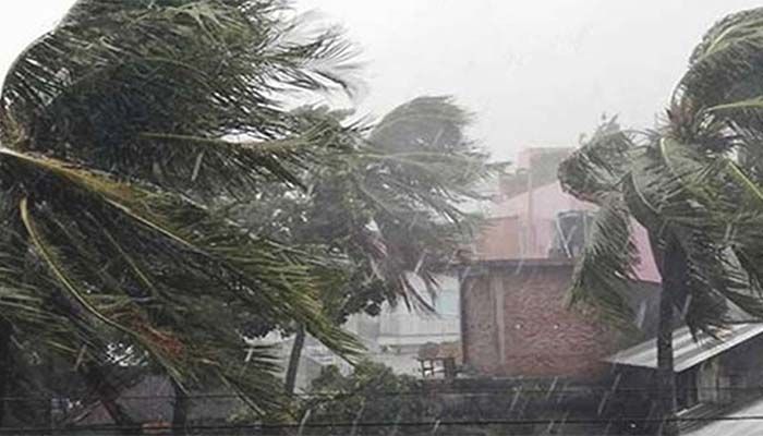 চট্টগ্রামে কালবৈশাখীর তাণ্ডব
