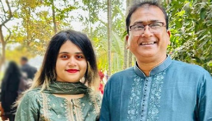 বাবাকে নিয়ে আবেগঘন স্ট্যাটাস এমপি আনারের মেয়ের