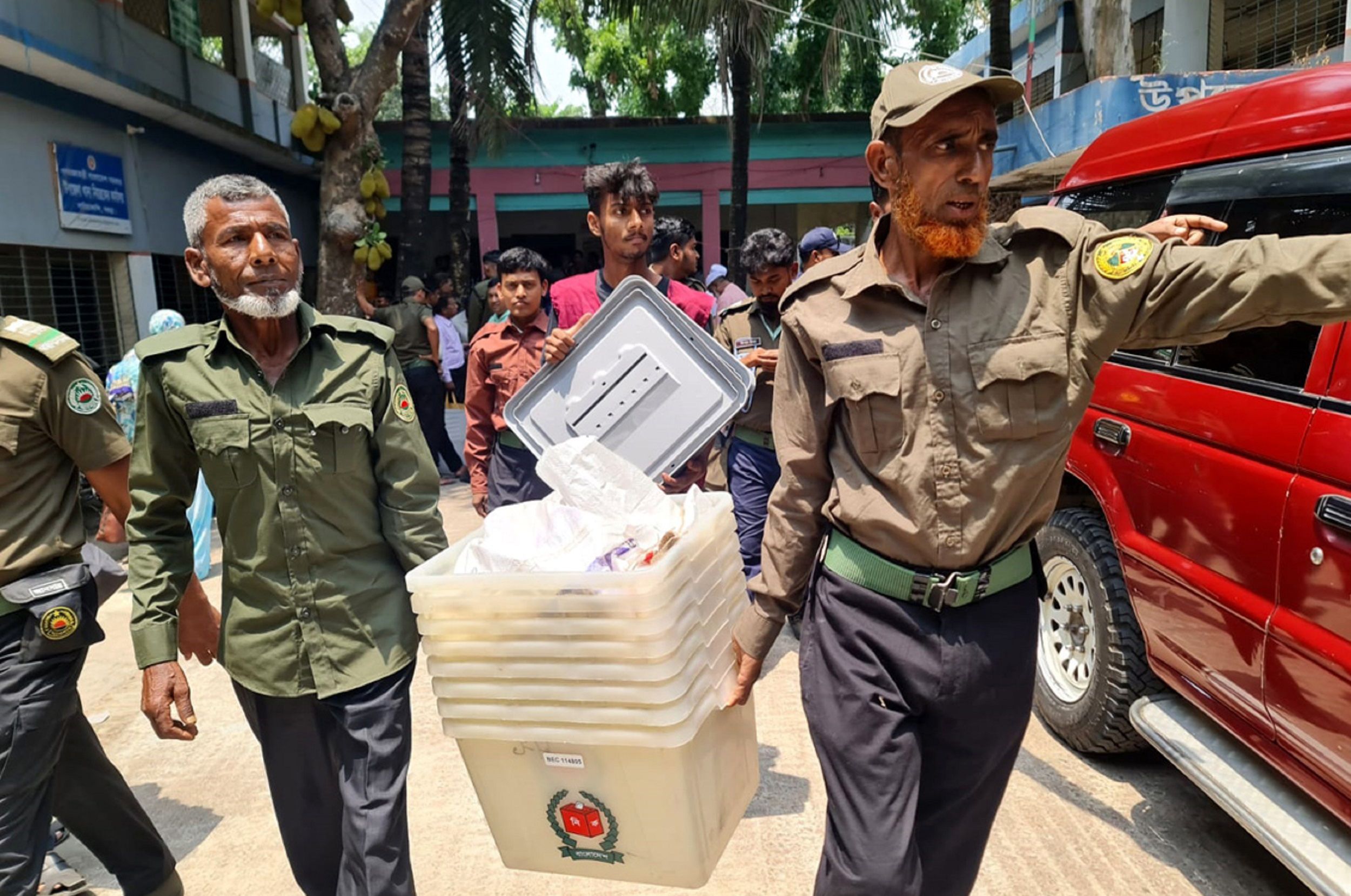 উপজেলা নির্বাচনে ভোট গ্রহণের প্রস্তুতি