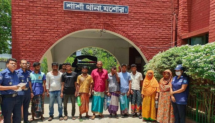 শার্শায় পরোয়ানাভুক্ত ১০ আসামি গ্রেপ্তার
