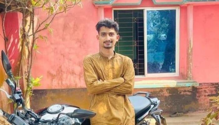 ছবি নিয়ে দ্বন্দ্বের জেরে ছাত্রলীগ নেতাকে হত্যা