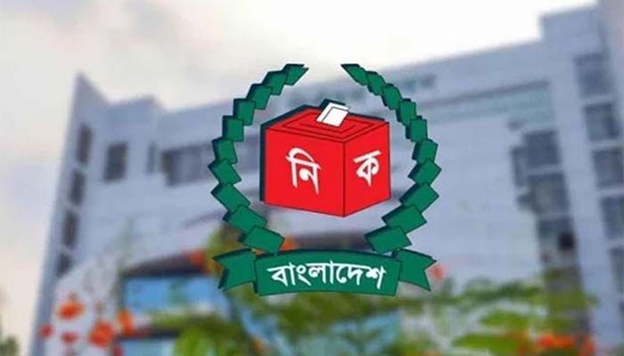 প্রকাশ্যে ভোট দেওয়ায় এমপিকে তলব