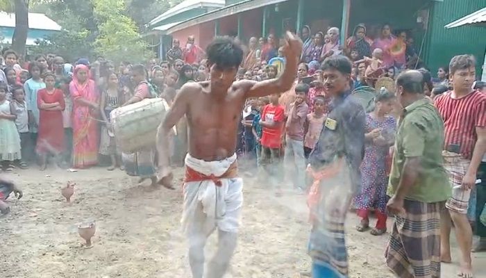 মানিকগঞ্জের ঐতিহ্যবাহী বুড়ির মেলা