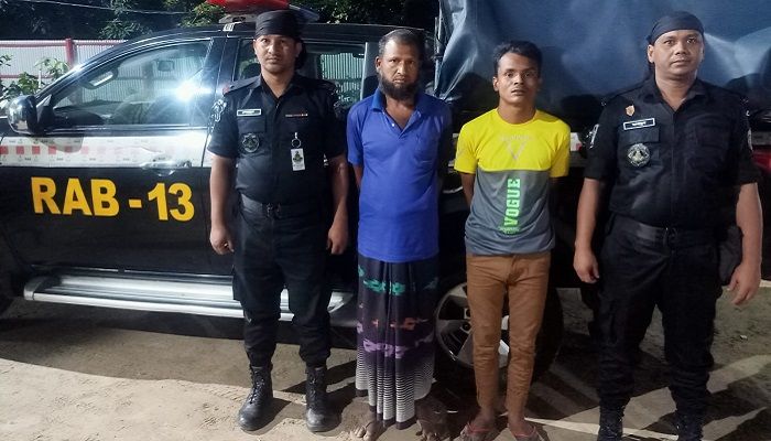 গাইবান্ধায় ফেনসিডিলসহ গ্রেপ্তার ২