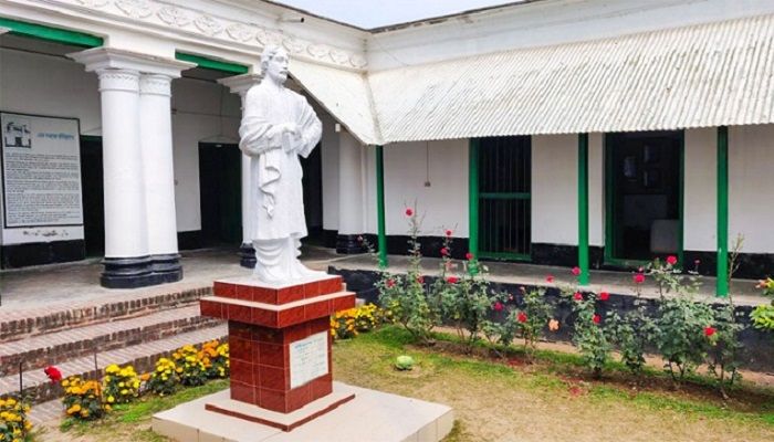বরেন্দ্রভূমির উন্নয়ন ও কবিগুরু রবীন্দ্রনাথ ঠাকুর