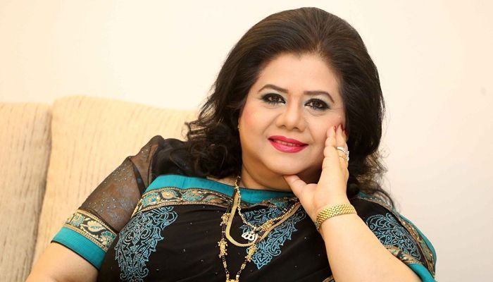 মা দিবসে রুনা লায়লা
