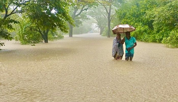 ছবিতে সিলেটে আকস্মিক বন্যা