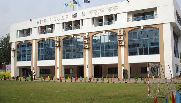 ফিফার শাস্তির আওতায় সালাম মুর্শেদীসহ ৫ বাফুফে কর্মকর্তা