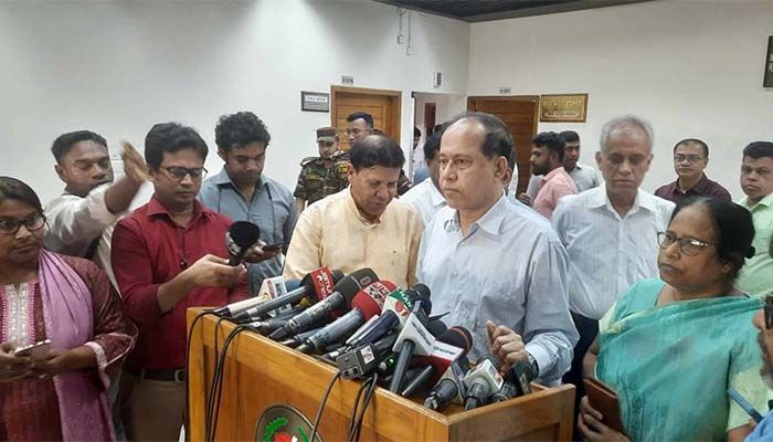 উপজেলা নির্বাচনে ভোট পড়েছে ৩০-৪০ শতাংশ: সিইসি