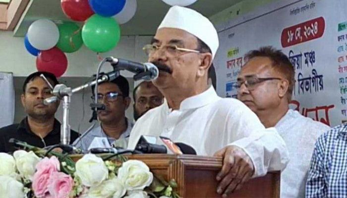 বাংলাদেশ ব্যাংকে কেন সাংবাদিকদের প্রবেশ করতে দেওয়া হচ্ছে না, প্রশ্ন গয়েশ্বরের