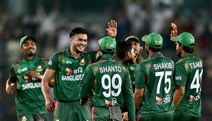 সাকিব-মুস্তাফিজের কল্যাণে শ্বাসরুদ্ধকর জয় টাইগারদের