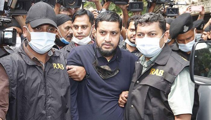 আরও দুই মামলায় খালাস গোল্ডেন মনির