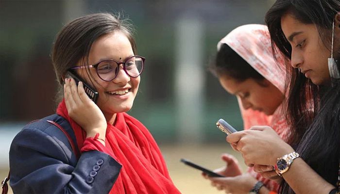 এসএসসির ফলাফলে দেশের সেরা ১০ স্কুল