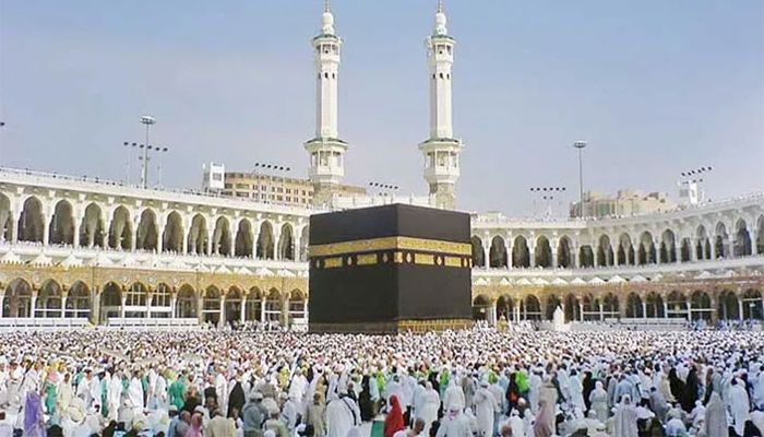 ভিসার অপেক্ষায় ৬ হাজার হজযাত্রী