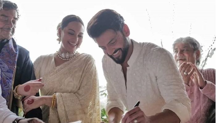 বিয়ে সারলেন সোনাক্ষী-জাহির 