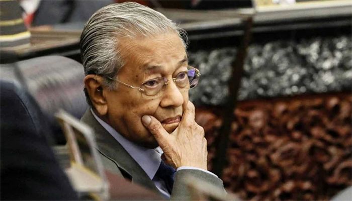 আমি দুর্নীতি করেছি আদালতে প্রমাণ করুন: মাহাথির মোহাম্মদ