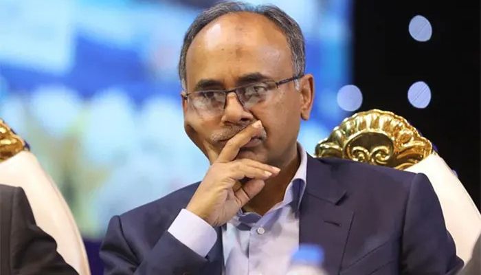 বাংলাদেশ ব্যাংকের গভর্নরকে বয়কট সাংবাদিকদের