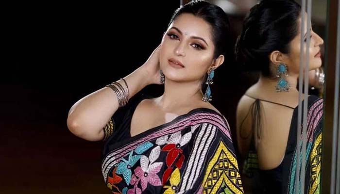 জুয়া কোম্পানির শুভেচ্ছা দূত হলেন পরীমণি