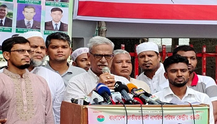 দিল্লি থেকে খালি হাতে ফিরলে জনগণ মেনে নিবে না: ফারুক