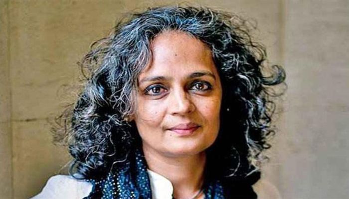 পেন পিন্টার পুরস্কার পেলেন অরুন্ধতী রায়