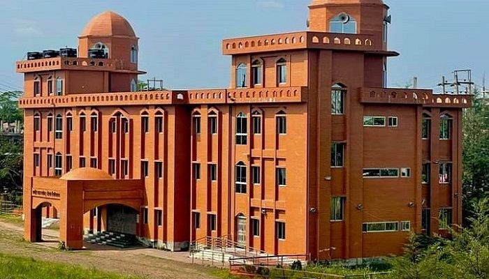 মনোমুগ্ধকর বরিশাল বিশ্ববিদ্যালয় জামে মসজিদ